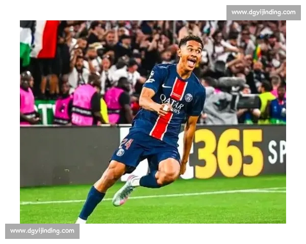 欧冠焦点战巴萨对决巴黎圣日耳曼晋级之路悬念拉满之夜豪门碰撞上